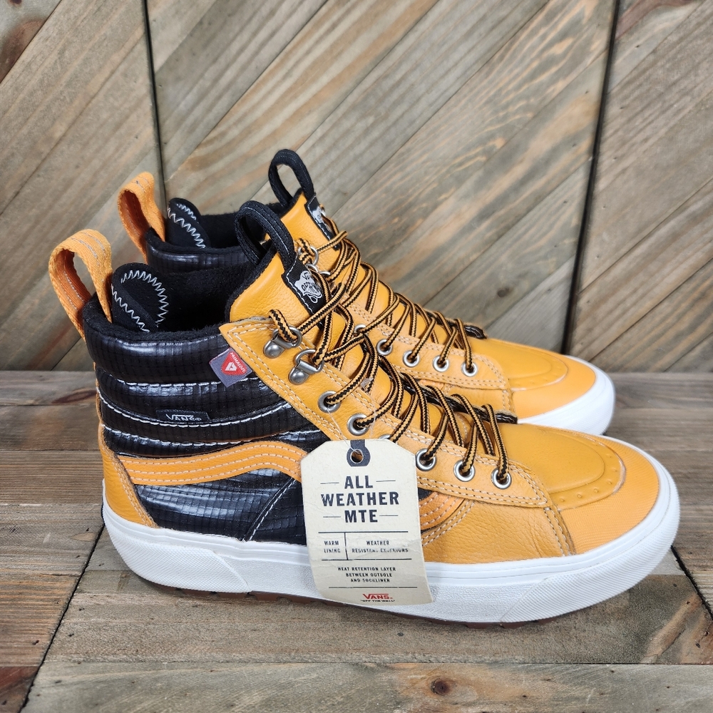 Vans Men's Yellow and Black All-Weather MTE Sneakers